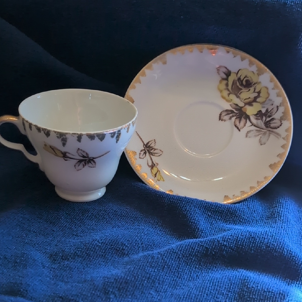 Elegant Floral Teacup and Saucer Set